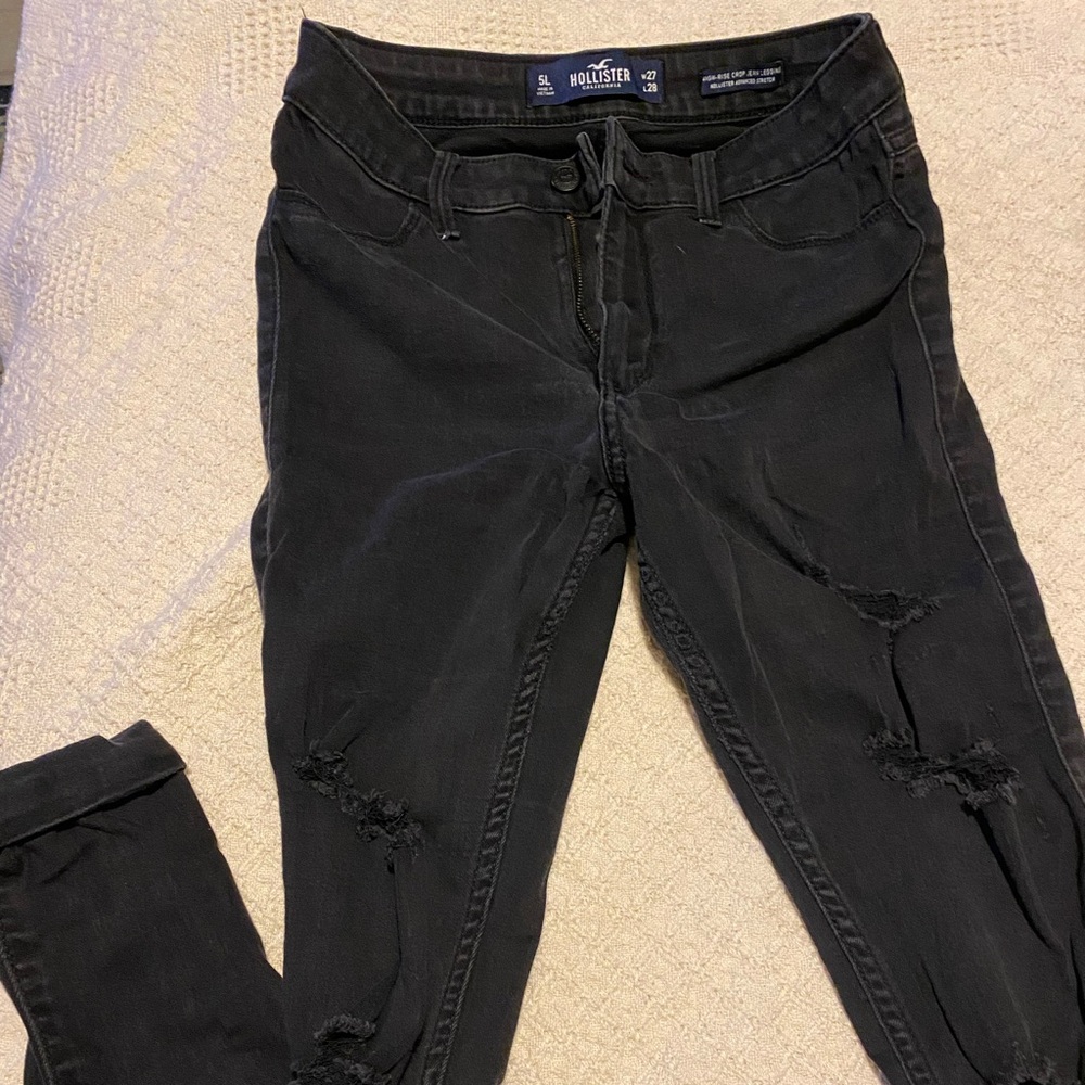 Hollister Women's Black Distressed Skinny Jeans